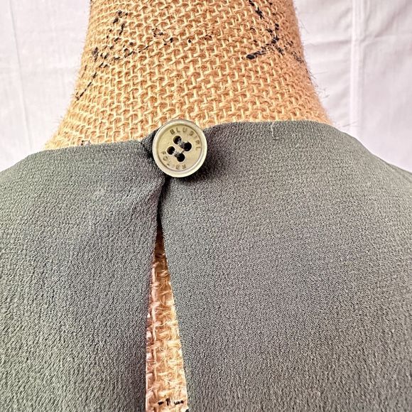 Blugirl Folies Silk Women Blouse SZ 8 Green Floral Sheer Long Sleeves Top Italy - Picture 8 of 16